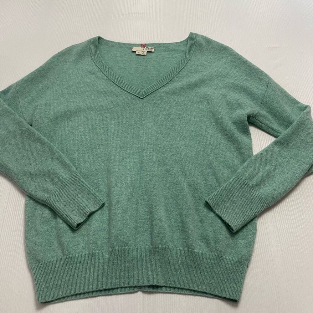 Label + Thread Women’s Green V Neck Cashmere Pullover Sweater Size Medium